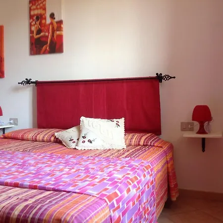 Villette Profumo D'agrumi San Teodoro (Sardinia)