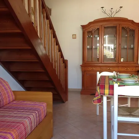 Villette Profumo D'agrumi San Teodoro (Sardinia)